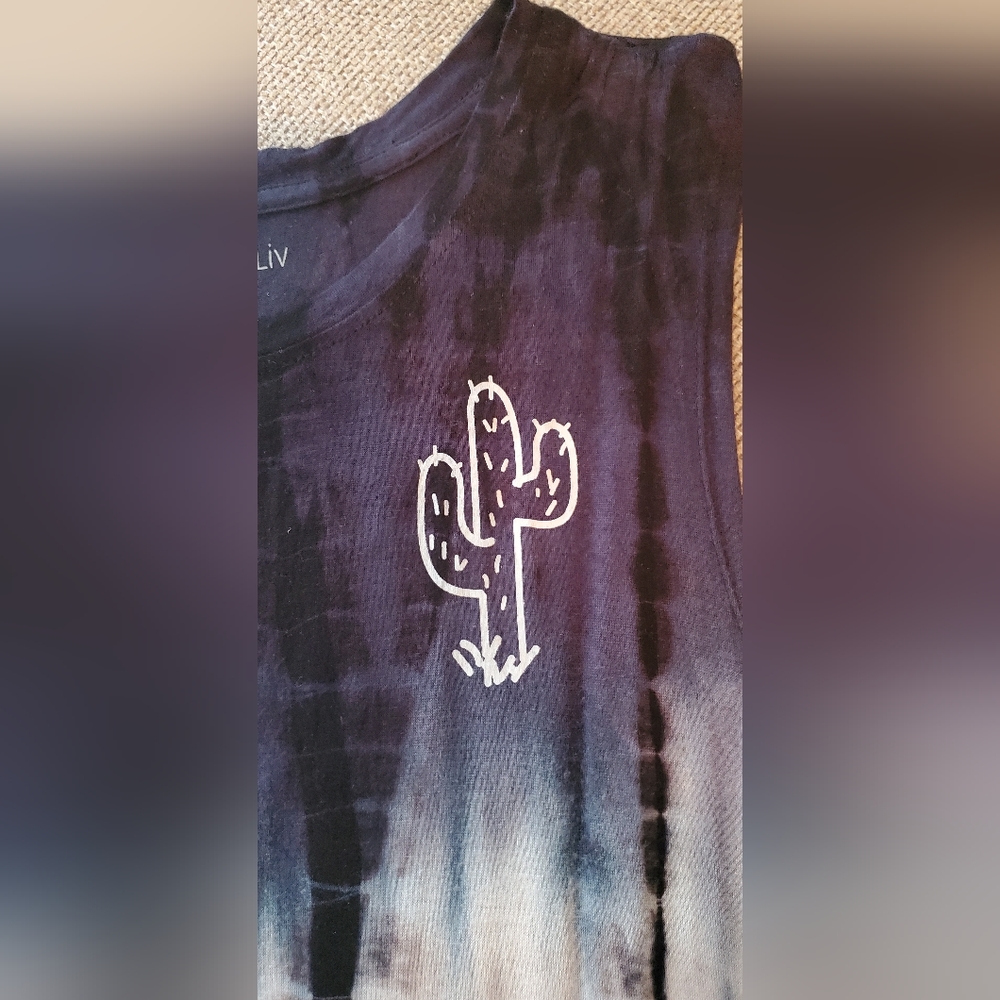 Tank Top - Picture 3 of 4
